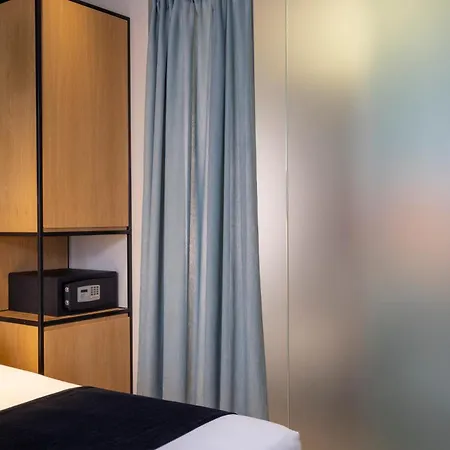 Elixir Hotel